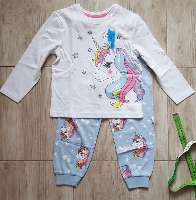 Піжамка для дівчинки 104 розміру