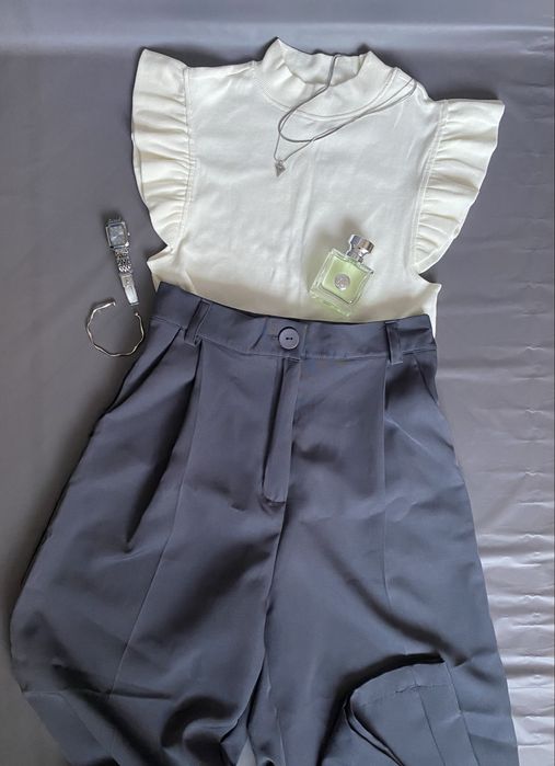 Штани  / Брюки сірого кольору