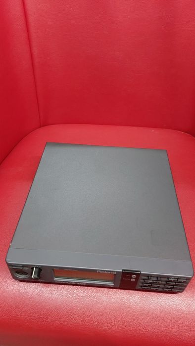 Roland Sound Canavas SC 55 midi