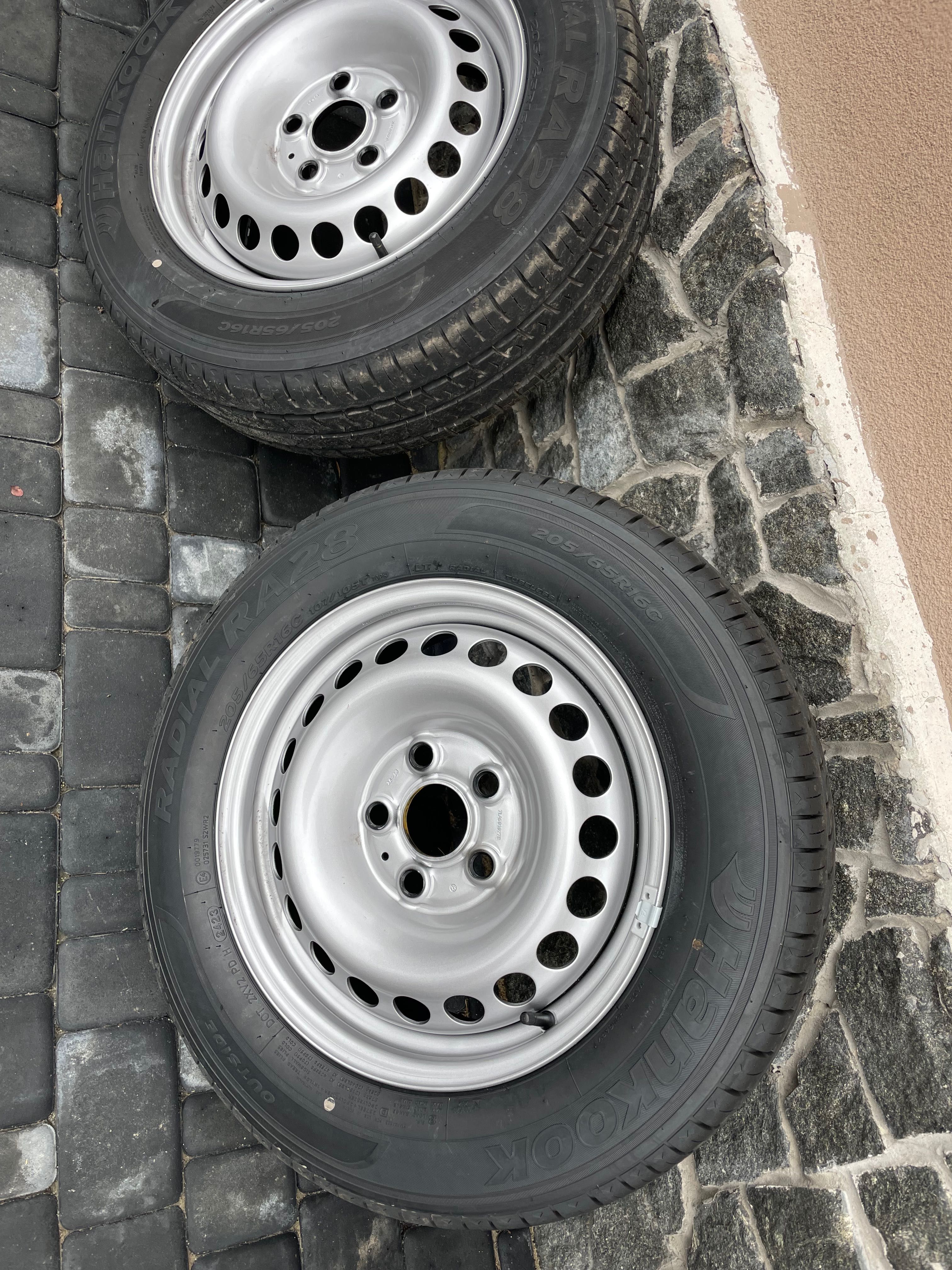 Hankook Radial RA28 205/65 R16 - нові шини
