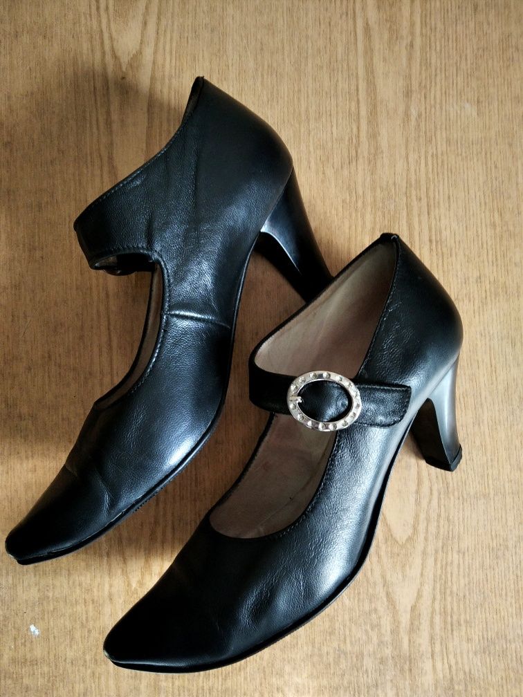 Шкіряні жіночі туфлі DAVOS Gomma, 39 розмір..