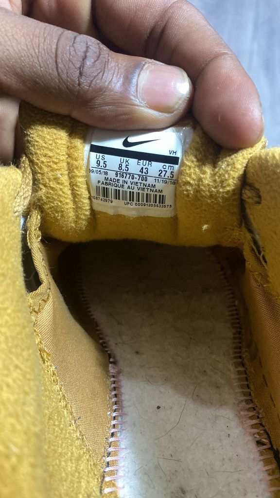 Air Max Gold edition