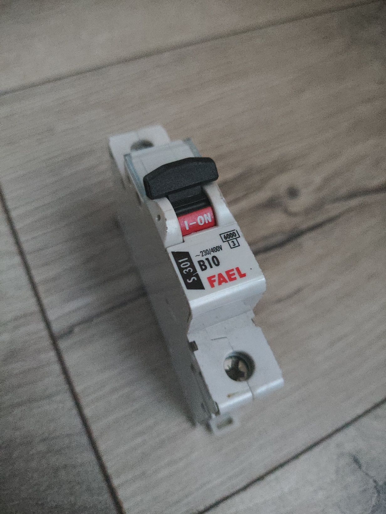 Wyłącznik nadprądowy Fael B10 S301