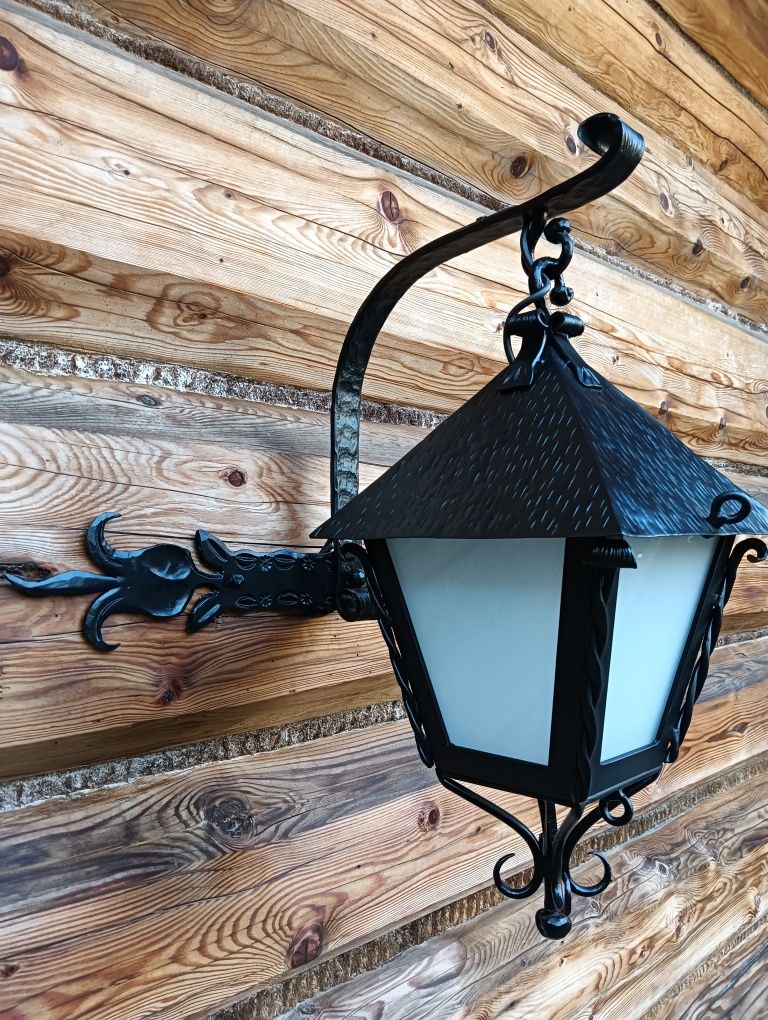 Lampa  ręcznie kuta zewnetrzna