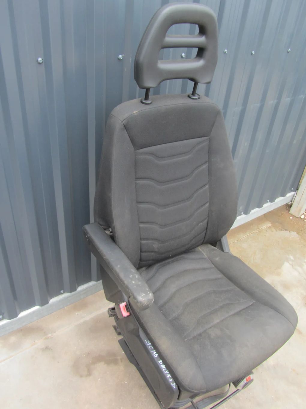 Iveco Daily 06-&gt;fotel kierowcy pompowany EU