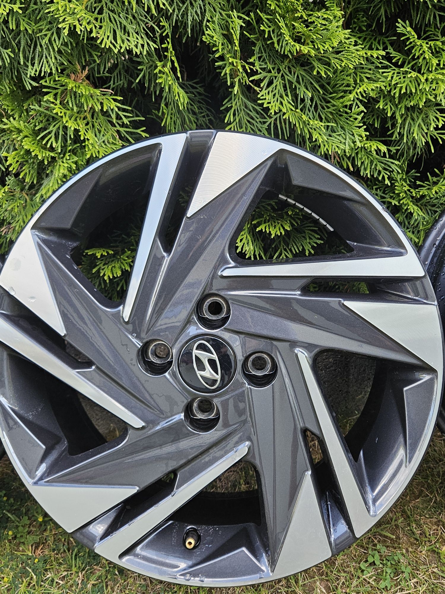 Alufelgi 16" Hyundai Bayon i20 4x100 stan idealny