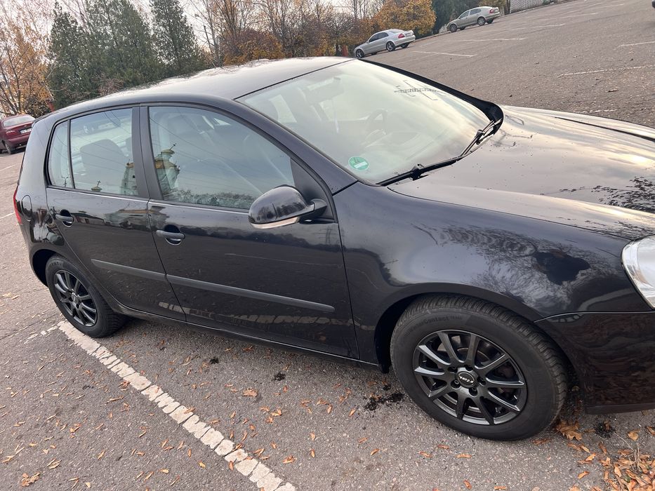 Продам Volkswagen Golf пятого покоління