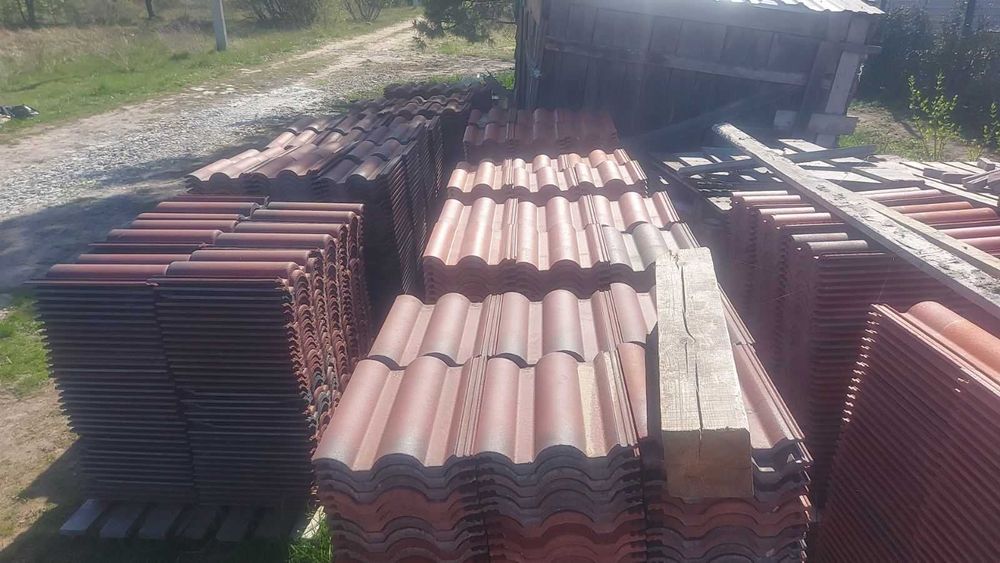 Цементно-пісчана черепиця  б/у.