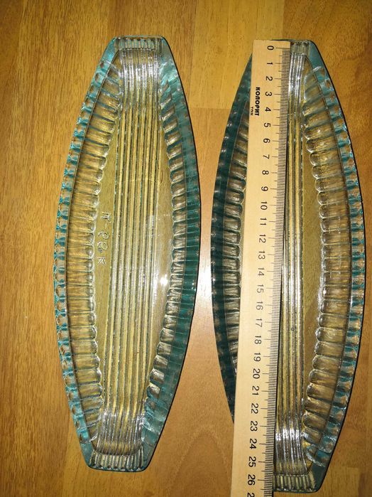 Селедочницы из цветного стекла времен СССР