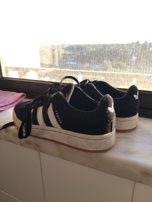 Tênis adidas campus