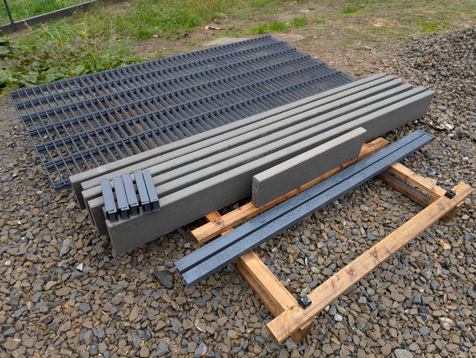 Panel ogrodzeniowy Wiśniowski VEGA 2D + podmurówka