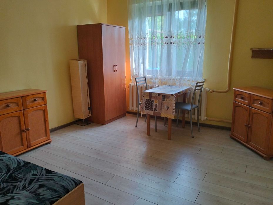 DO WYNAJĘCIA Pokój Pokoje dla JEDNEJ osoby lub dla PARY ŚWIECIE