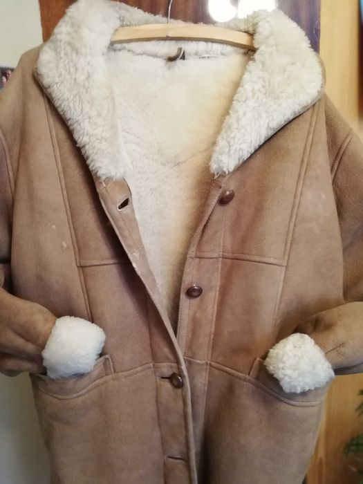 Kożuch 2. damski z obszyciem.