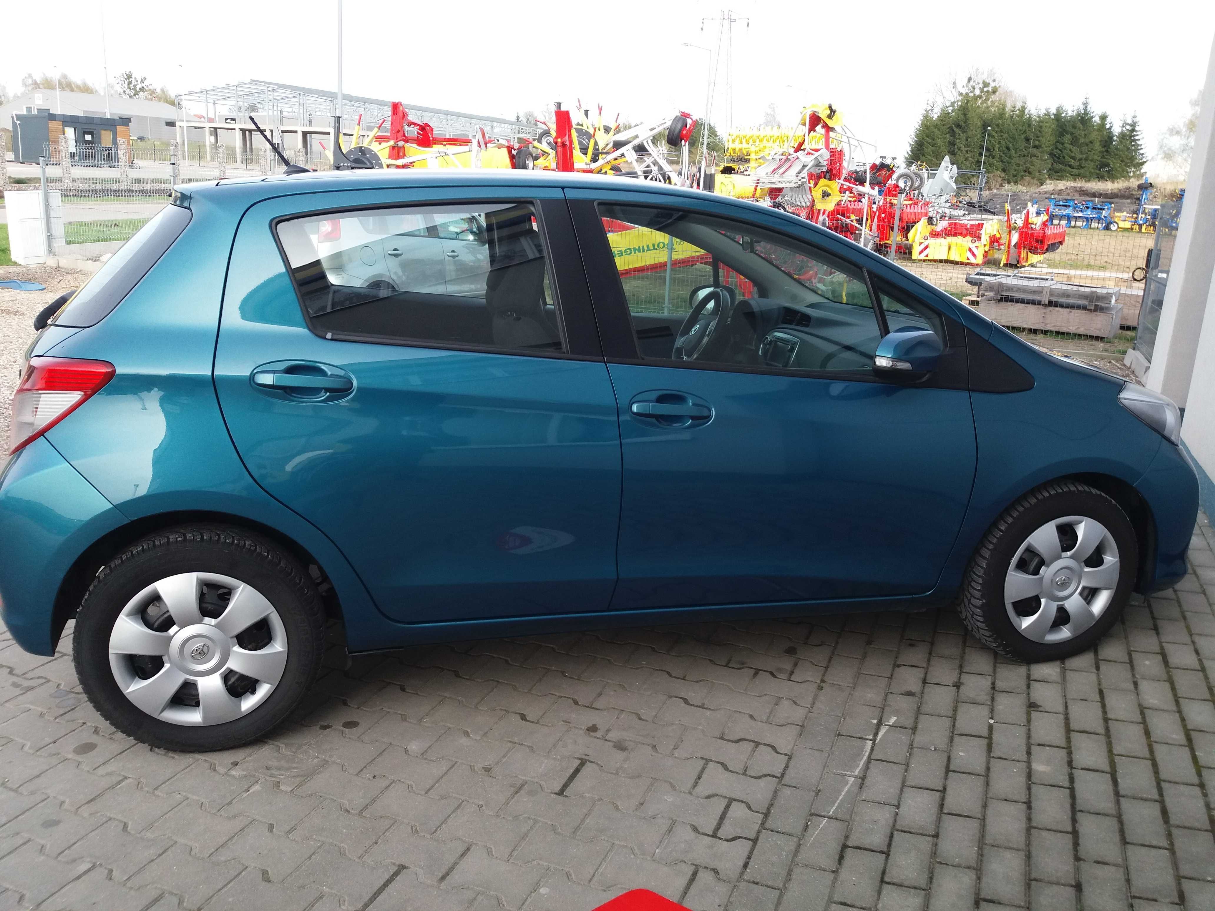 Toyota Yaris 1.3 benzyna 2012r