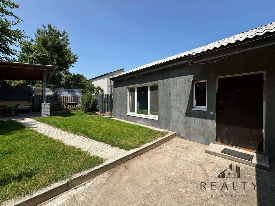 Продаж частини будинку по вул. Мурманська (22-419-084)