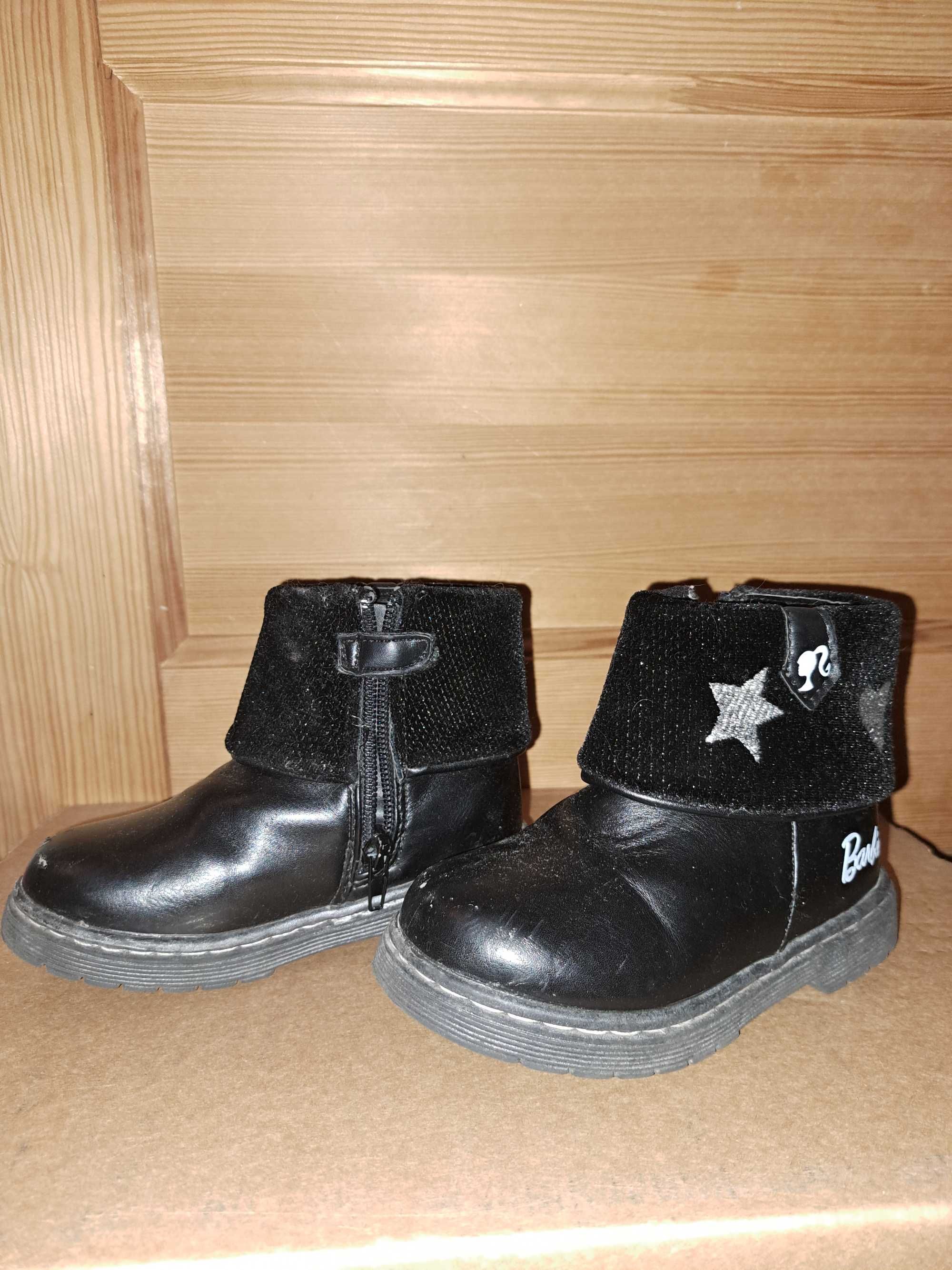 Buty oryginalne Barbie jesienno- zimowe 24, czarne, ocieplane.