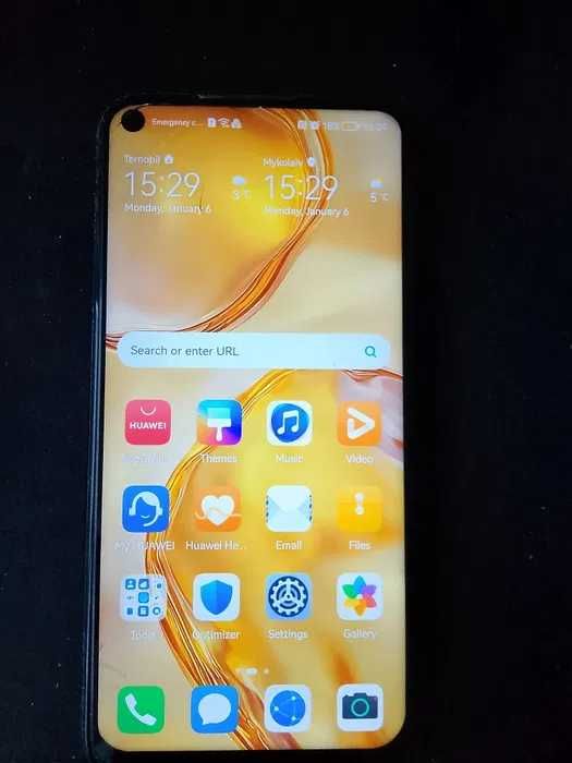 Продам Huawei P40 Lite
