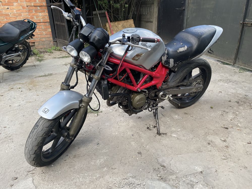 Хонда VTR 250 гарний стан