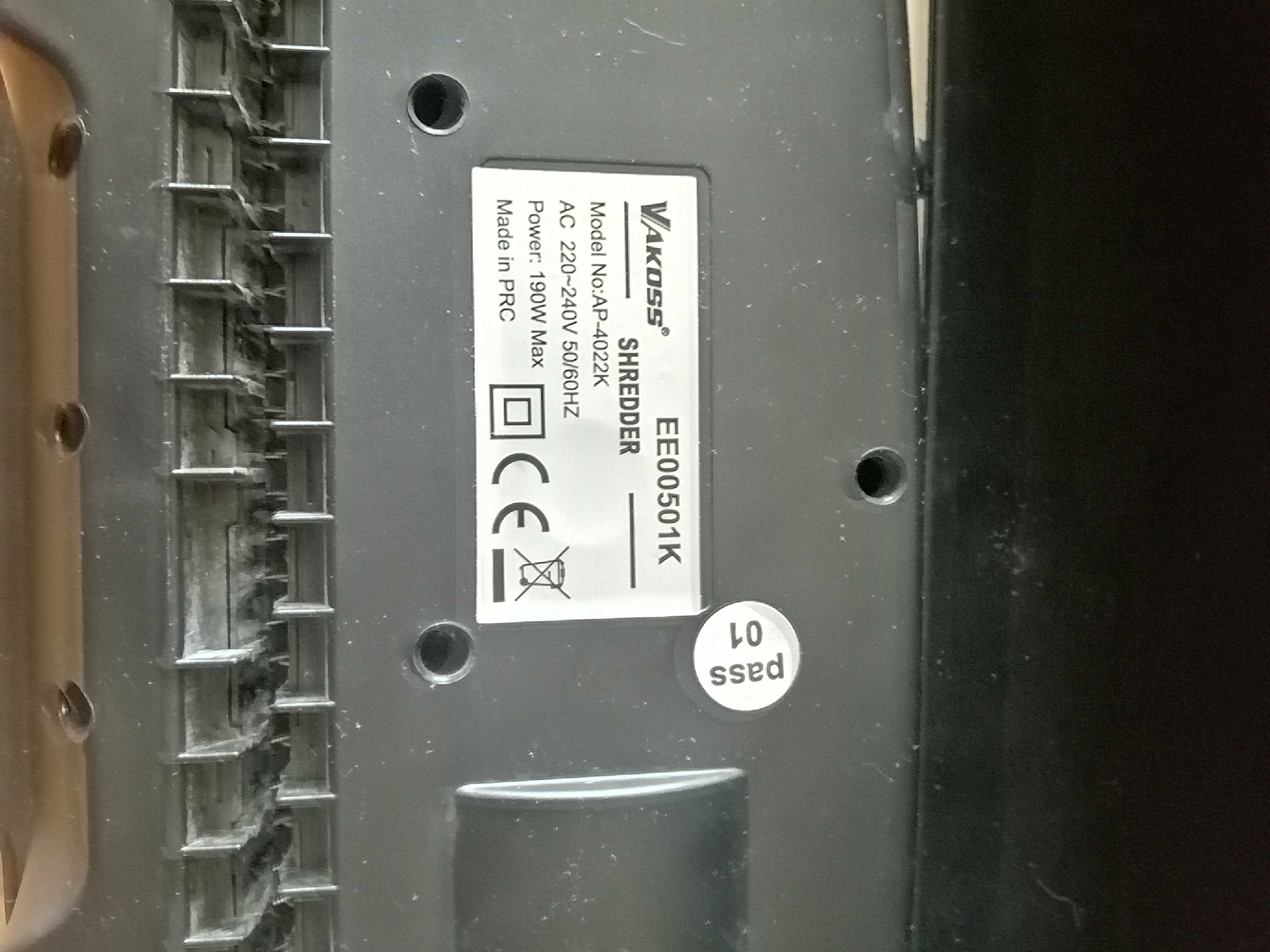Niszczarka do dokumentów  Vakoss  AP-4022K + gratis