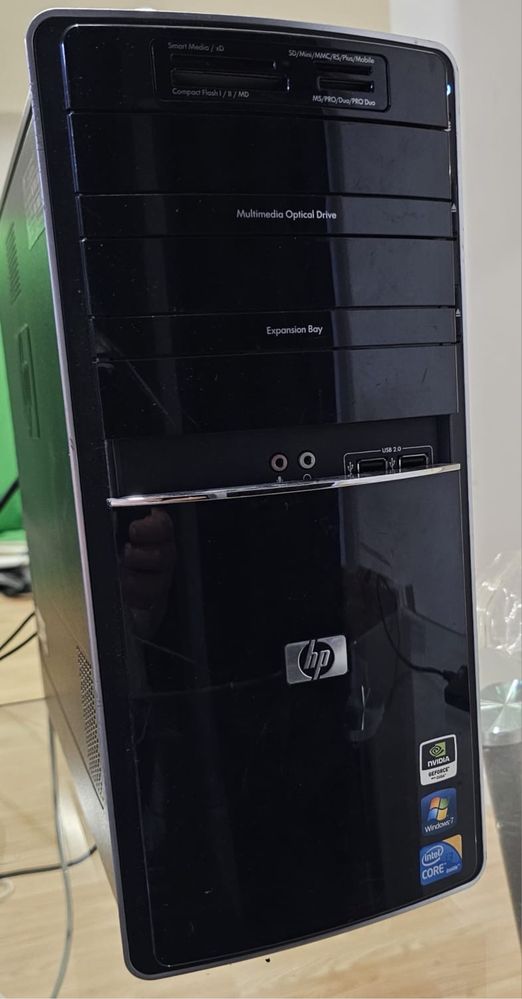 Computor / Torre ( Desktop ) - Windows 10 Pro