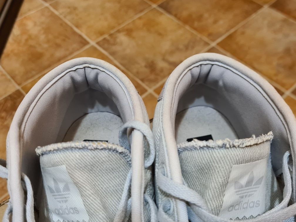 Оригінальні Кросівки Adidas Seeley Mid Boots 44-й Розмір 28,5см Сірі