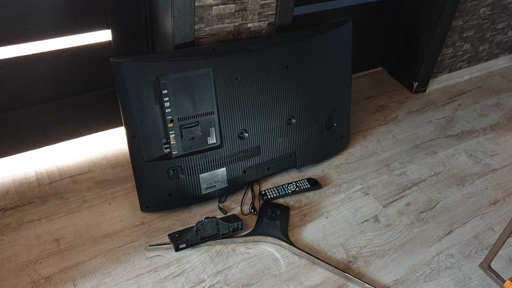 40" UHD 4K Телевизор Samsung  Smart TV UE40KU6300U