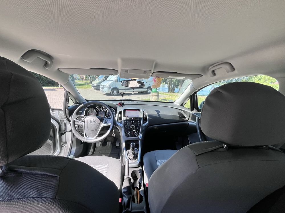 Opel Astra J 1.4 benzyna