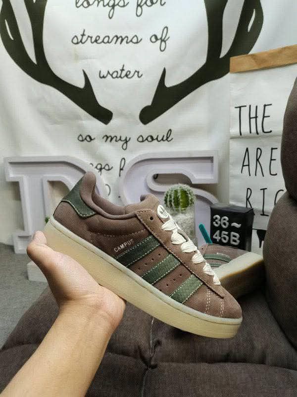 Adidas vários modelos novos