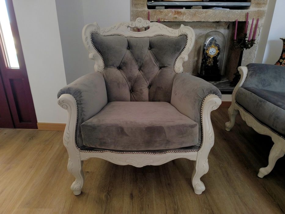 Conjunto luxuoso de sala estilo francês completamente restaurado