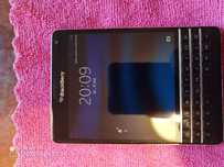 Kultowy telefon BlackBerry.