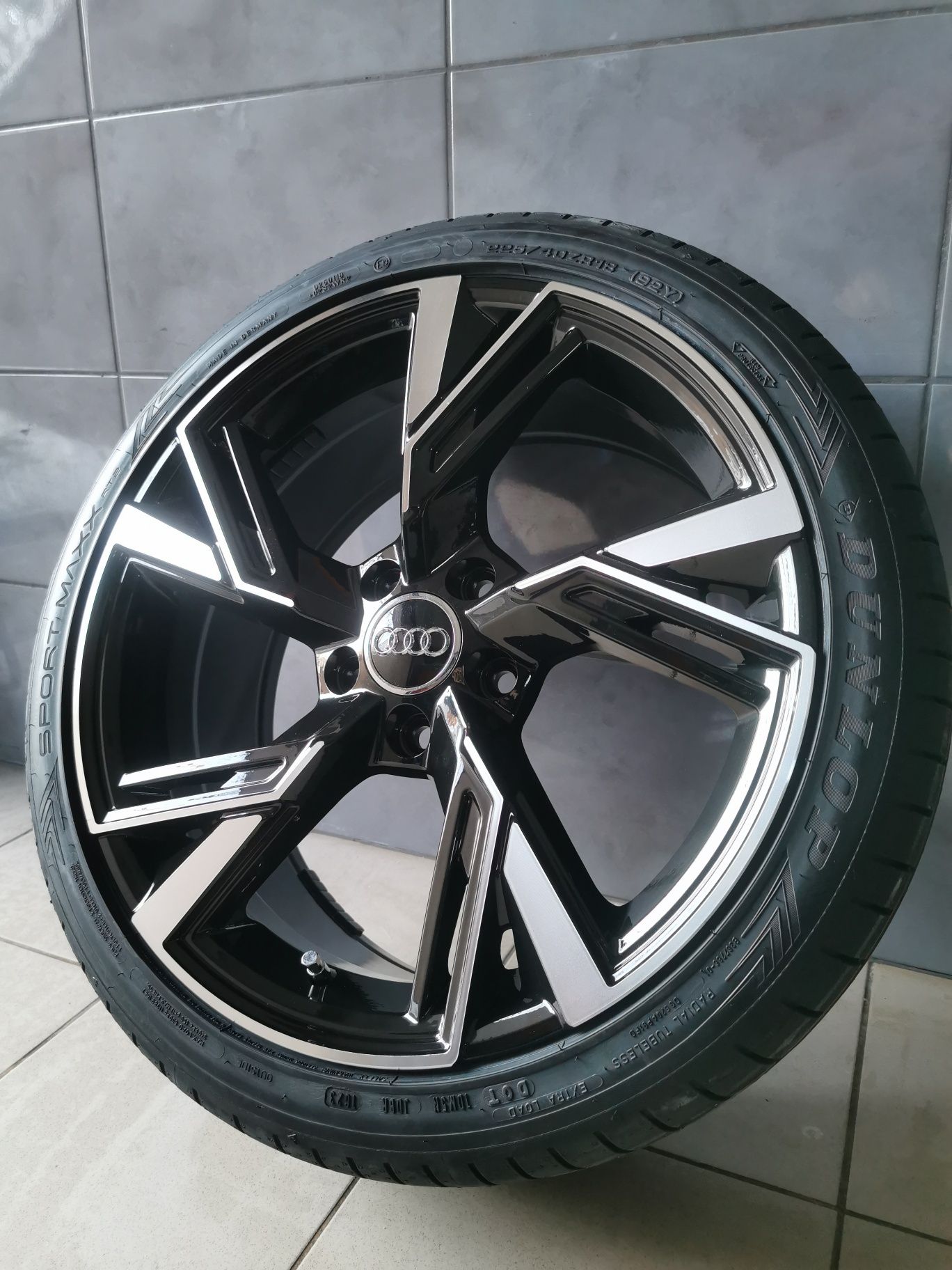 225/40/R18 5x112 Audi S-Line S3 S4 A3 A4 VW Golf Dunlop opon letnie