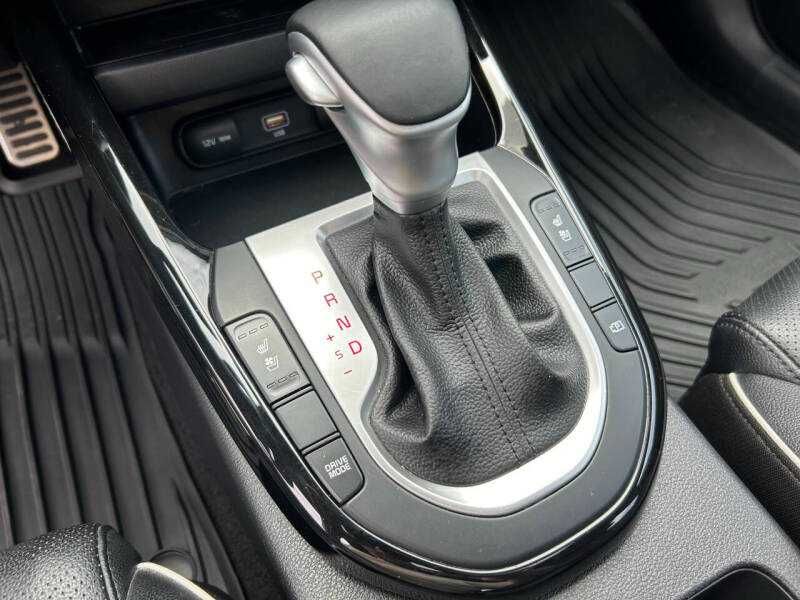 2022 Kia Forte GT Line