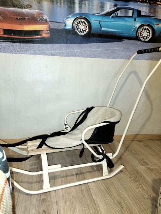 Санки з батьківською ручкою