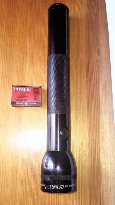 ᕕ( ᐛ )ᕗ Latarka MAG-LITE 32 cm, oryginalna USA.