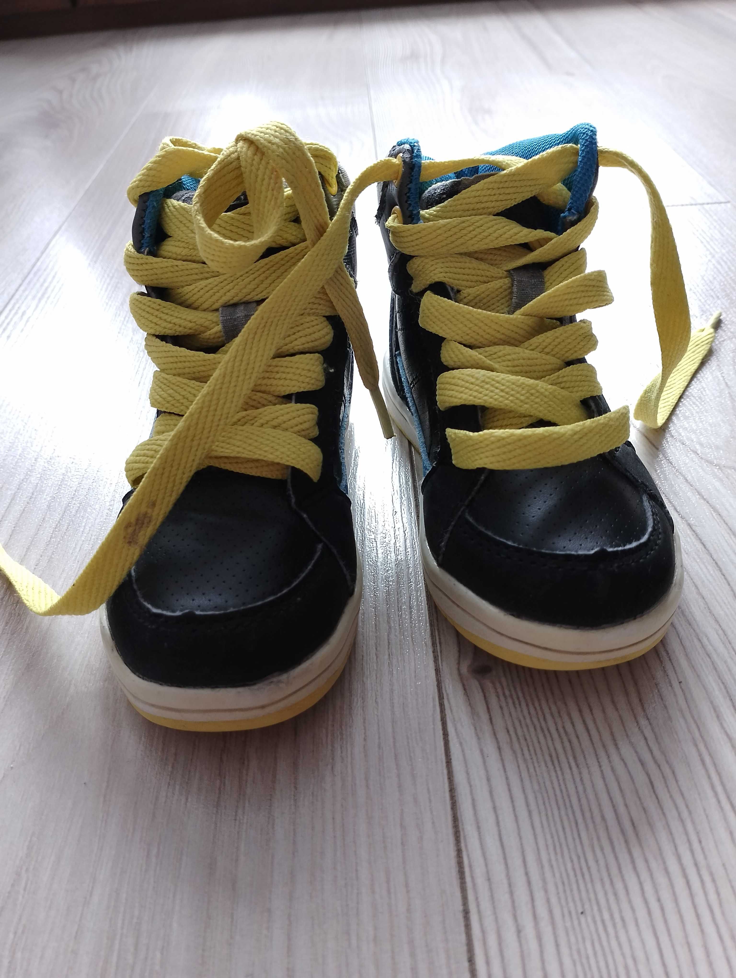 Buty jesienne dla chłopca r 24 (wkładka 15,5cm)