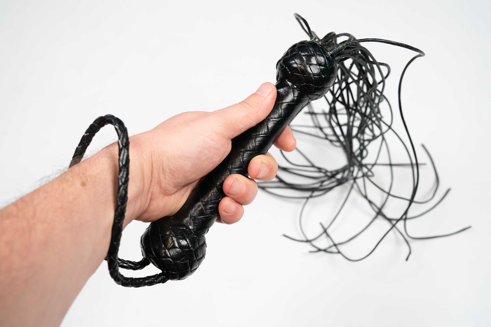 Шкіряний плетений батіг кнут бич нагайка плітка флогер для коня