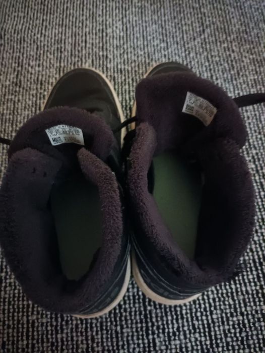 Sprzedam  damskie  adidas