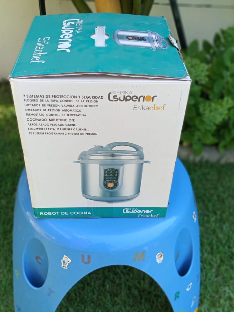 Robot de cozinha ERIKACHEF, novo (nunca usado)