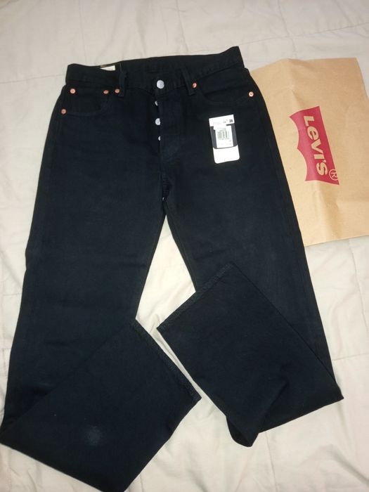 Calças LEVIS NOVAS tamanho W30 L32