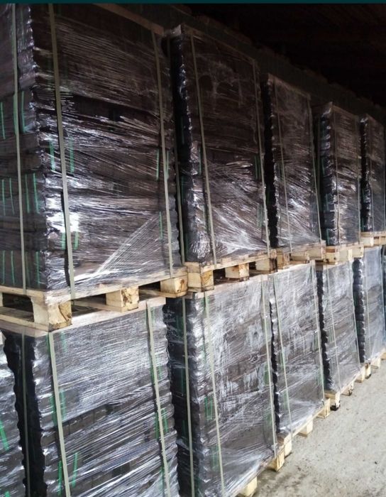Brykiet torfowy węgiel (zamiennik )opał ekologiczny paczki na palecie