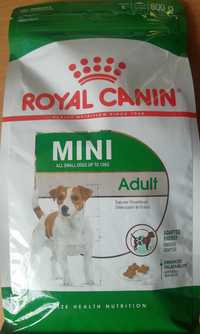Сухой корм для собак Royal Canin Mini Adult мелких пород 4кг