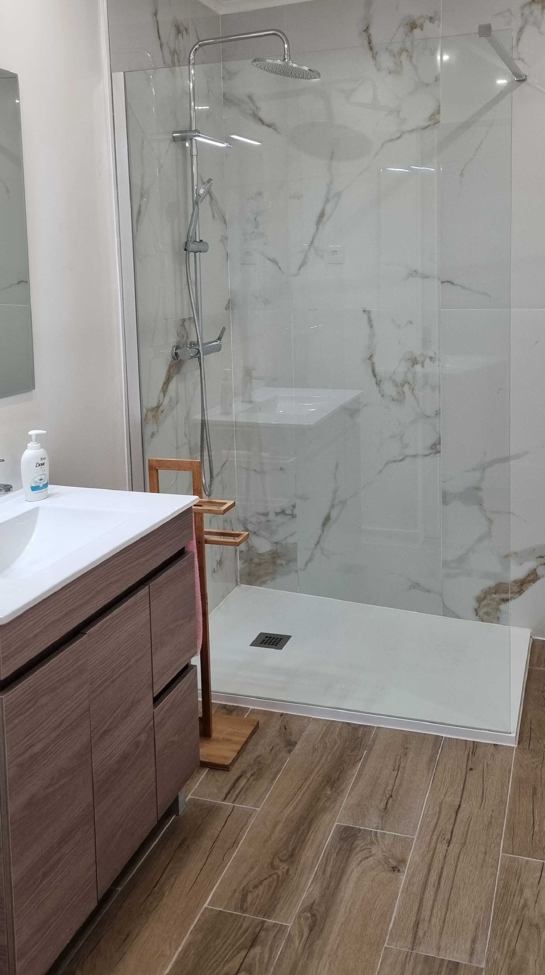 Apartamento T1 confortável e espaçoso – com terraço privativo amplo!
