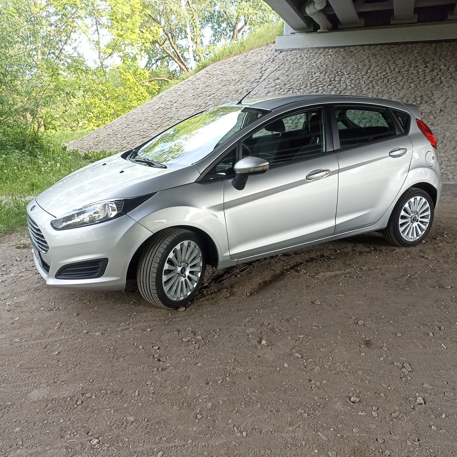 Ford Fiesta MK7 Lift 2013r Klimatyzacja Alufelgi