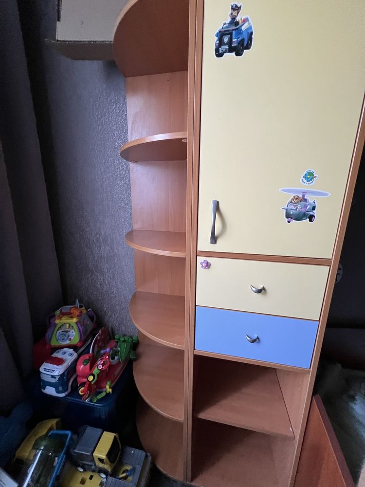 Дитяча меблева стінка