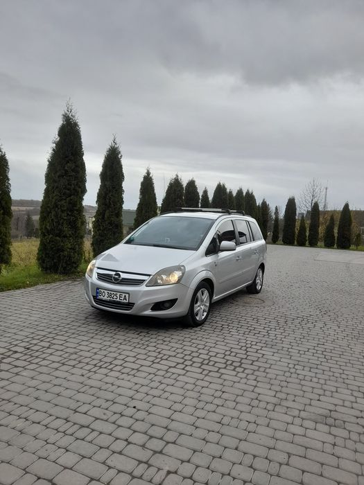 Opel  Zafira b 1.7 2010