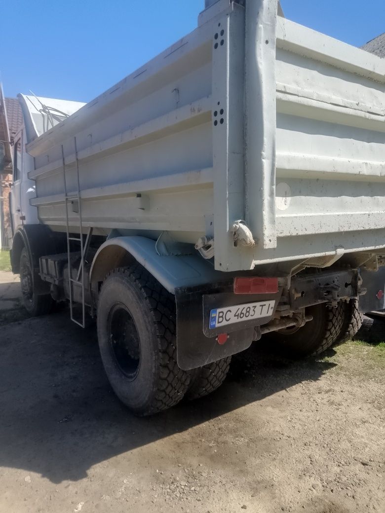 Продам МАЗ 555102 самосвал