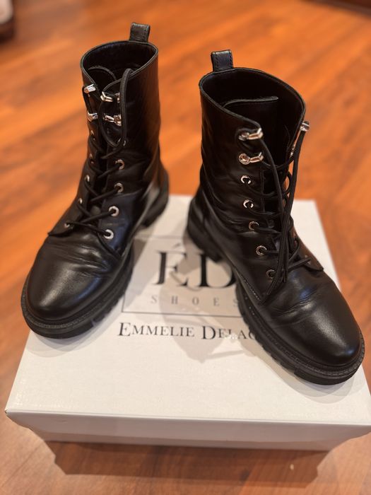 Продам жіночі череаики