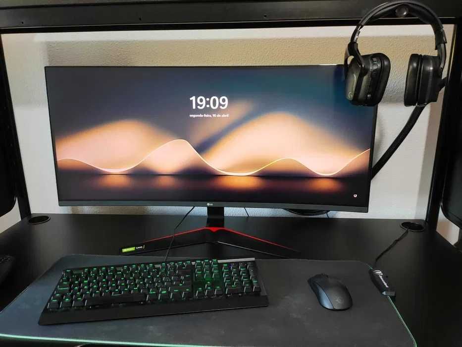 Monitor LG IPS HDR Full HD UltraWide™ de 34' (144Hz)