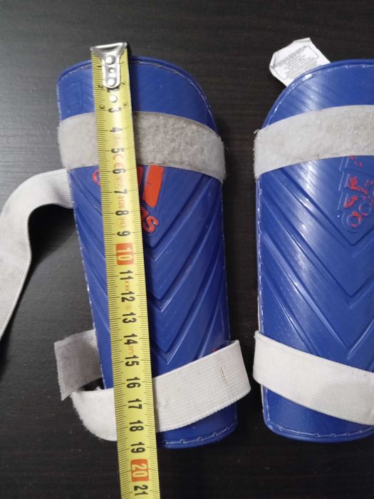 Ochraniacze piłkarskie na goleń ADIDAS niebieskie, używane