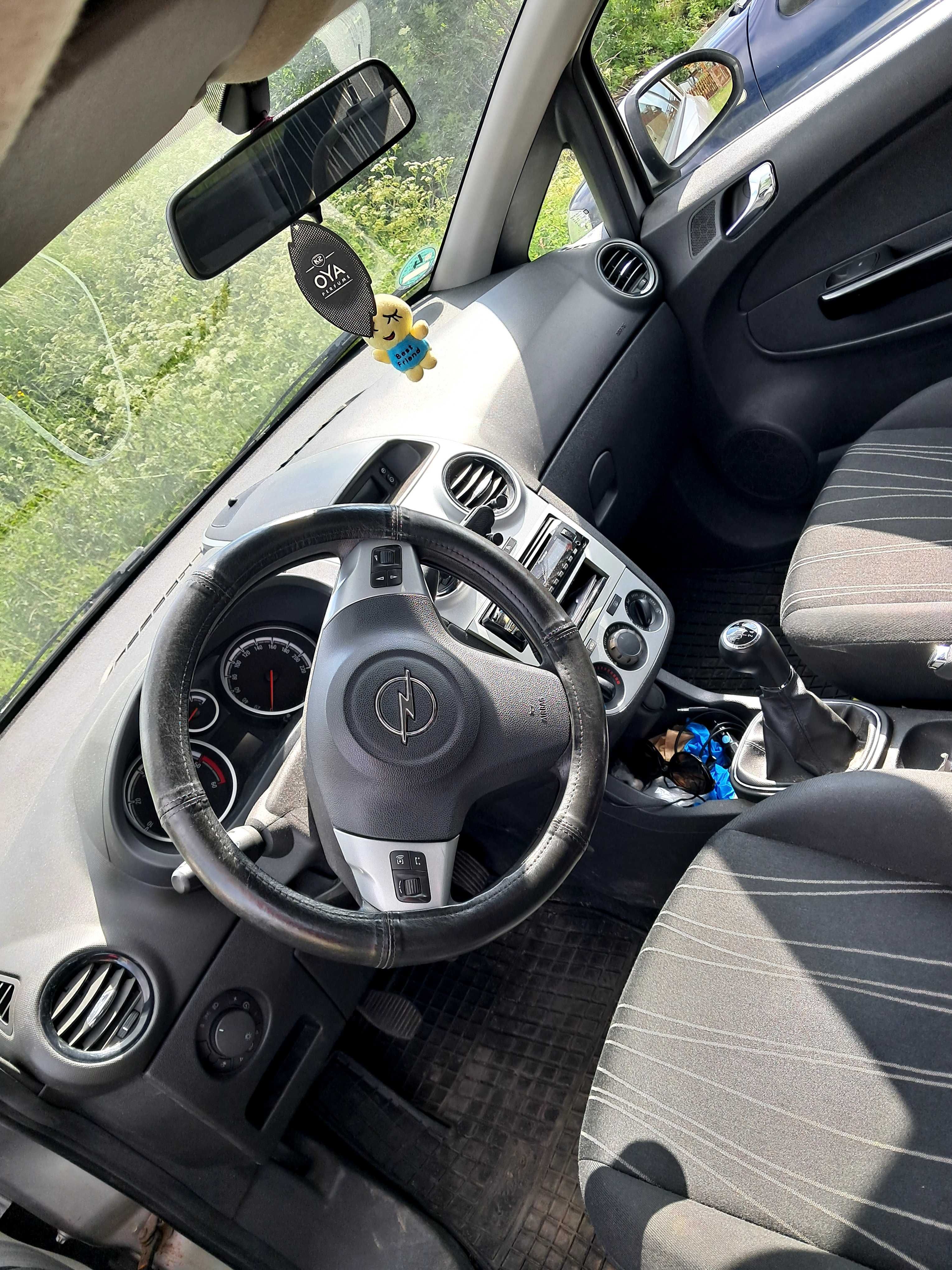 Opel Corsa 1.3 cdti 2009r.